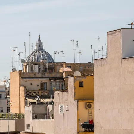 Vatican Zen House - Cale 05-3